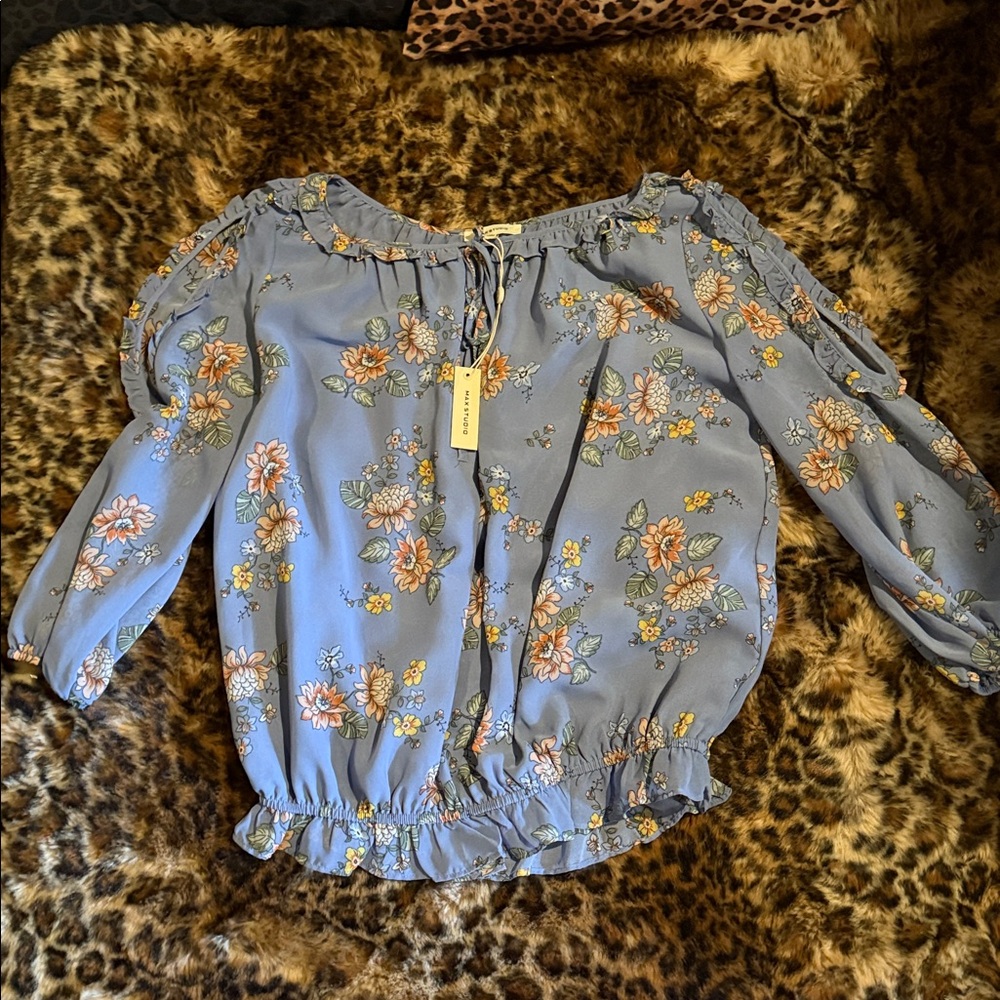 Max Studio Blue Floral Top